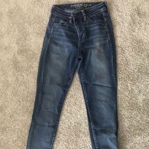 AMERICAN EAGLE HIGH WAISTED JEGGINGS